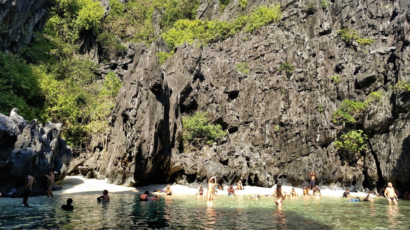 El Nido Secret Beach 1 | Nile on Weekends